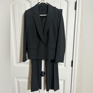 Nine West 2 Piece Pantsuit